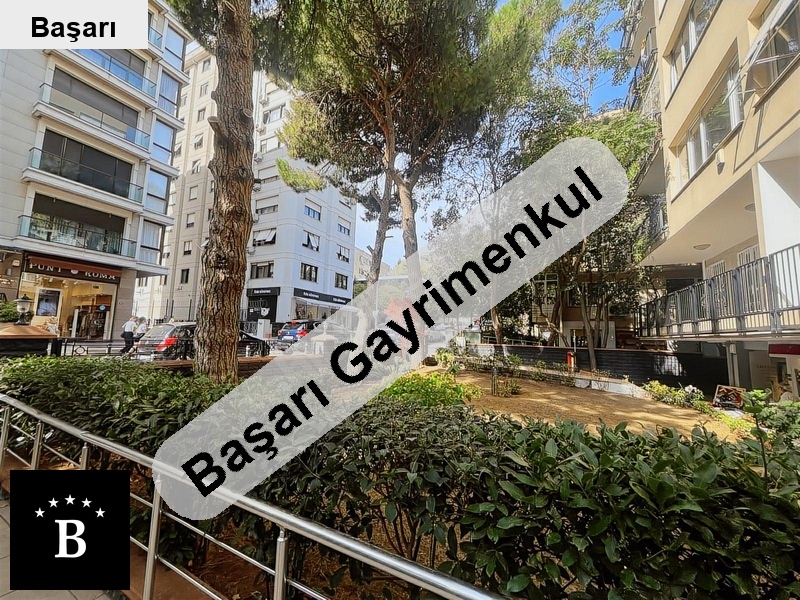 Başarı'dan apple  di̇vana komşu 4 oda salon yatirim  oturum i̇çi̇n i̇deal