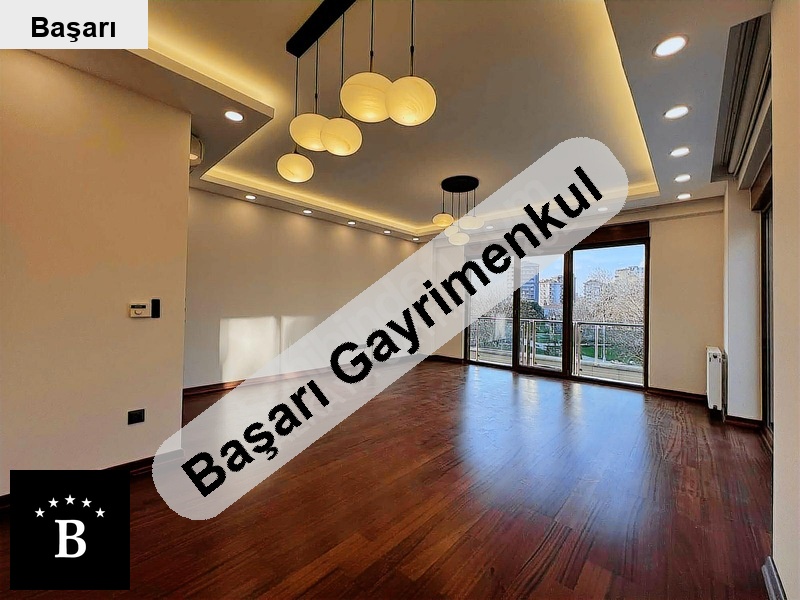 Başarı'dan göztepe park manzaralı satılık 2+1 boş daire balkonlu