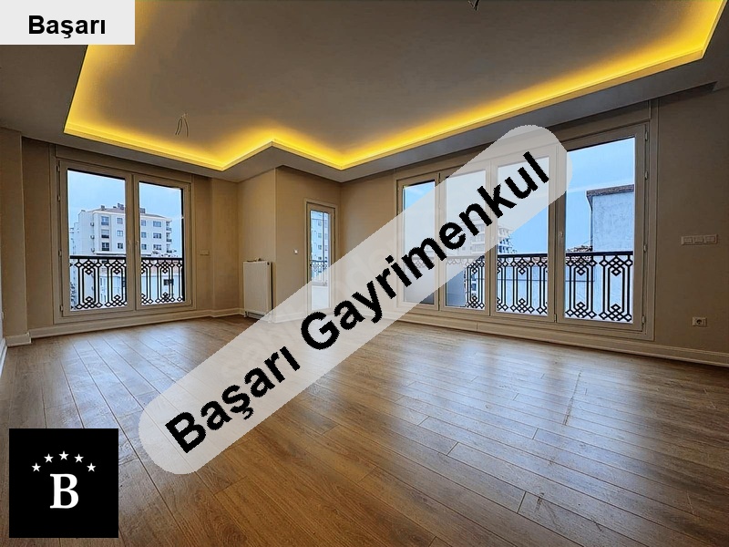 Başarı'dan bağdat   sahil'e yakın balkonlu e banyolu 4+1 satılık