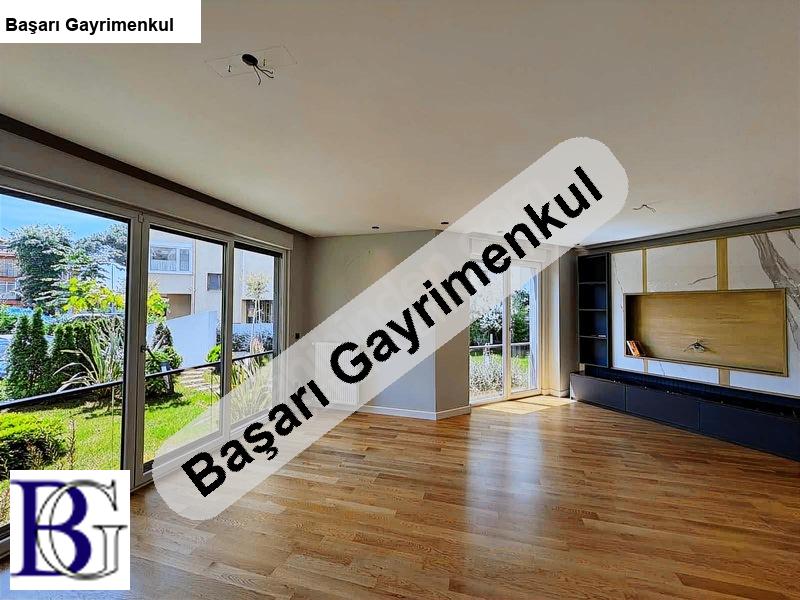 Başarı'dan suadiye sahil'de  verandalı bah&ccedil;e katı 3+1 130 m2 net 2 ara&ccedil;lık otopark 2023 yapımı
