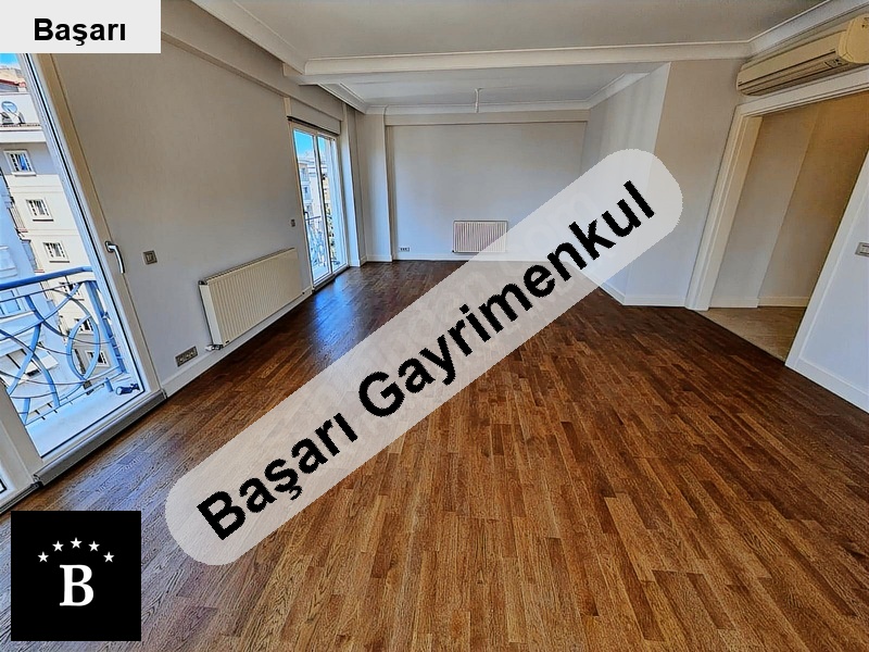 Başarı'dan ' c sahi̇lde presti̇jli̇ bi̇nada mi̇mari̇ dekorlu 3+1