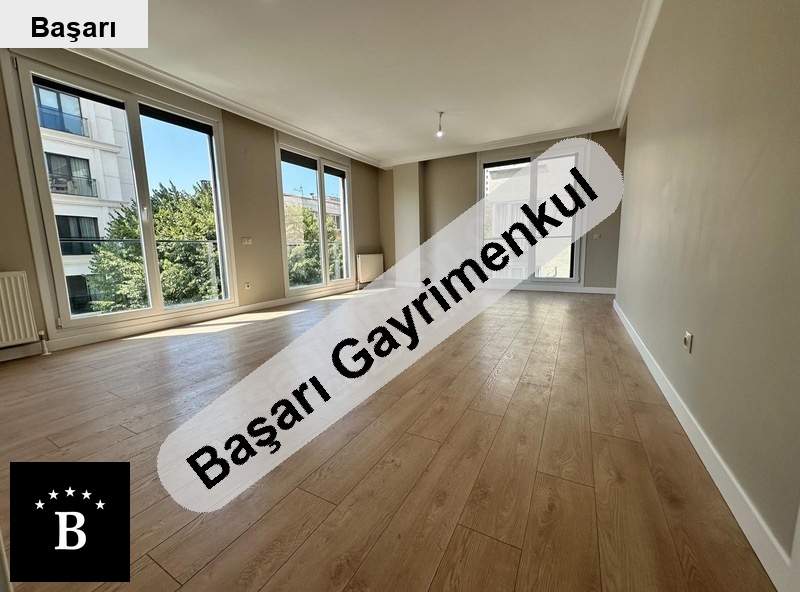 Başarı'dan bağdat cd marmaray yakin! balkonlu 140 m2 3+1