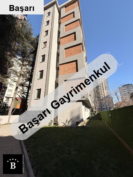 Başarı'dan  sahi̇lde satilik bahçe kullanimli 90m2 net 3+1