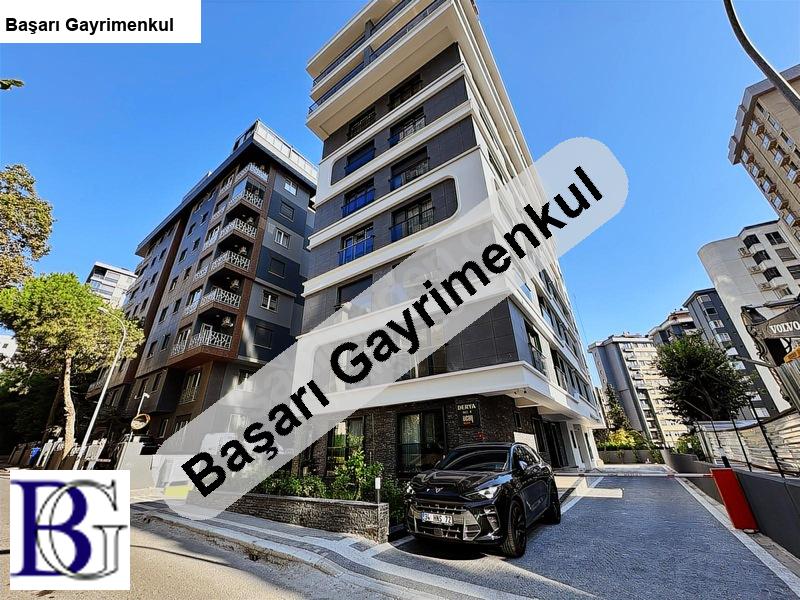 kadık&ouml;y fenerbah&ccedil;e deniz man. 3+1 sıfır bina 123 m2 net satılık