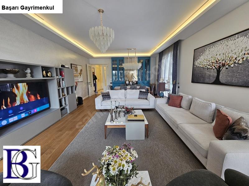 BAŞARI GAYRİMENKUL'DEN ŞAŞKINBAKKAL SAHİL'DE  200 M2 4+1 MUHTEŞEM KONUMDA 2017 YAPIMI