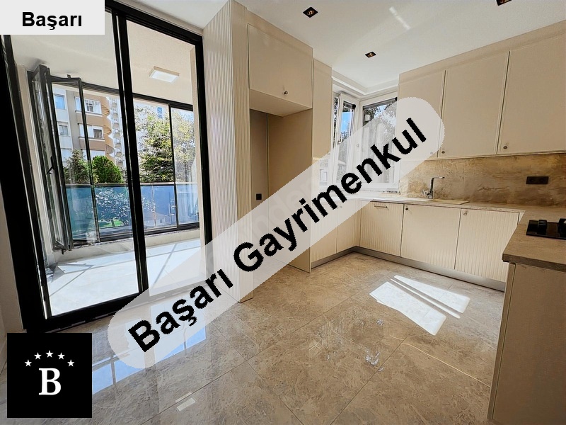 Başarı'dan göztepe parki yani yeni̇ bi̇nada katta tek lux 4+1