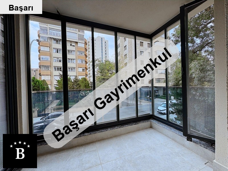 Başarı'dan  60yıl parkına komşu katta tek mimari dekorlu 4+1