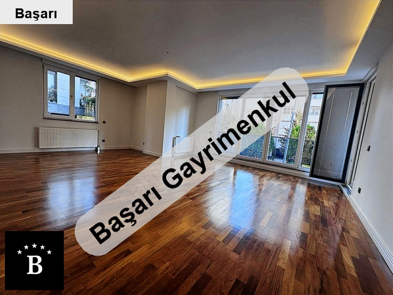 Başarı'dan  kadıköy  sahilde katta tek balkonlu 4+1