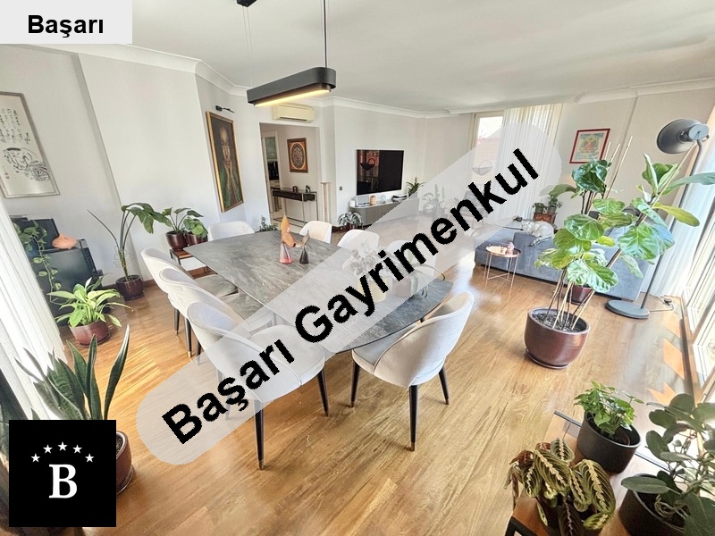 Başarı'dan  sahi̇lde katta tek 180m2 ebeynli̇