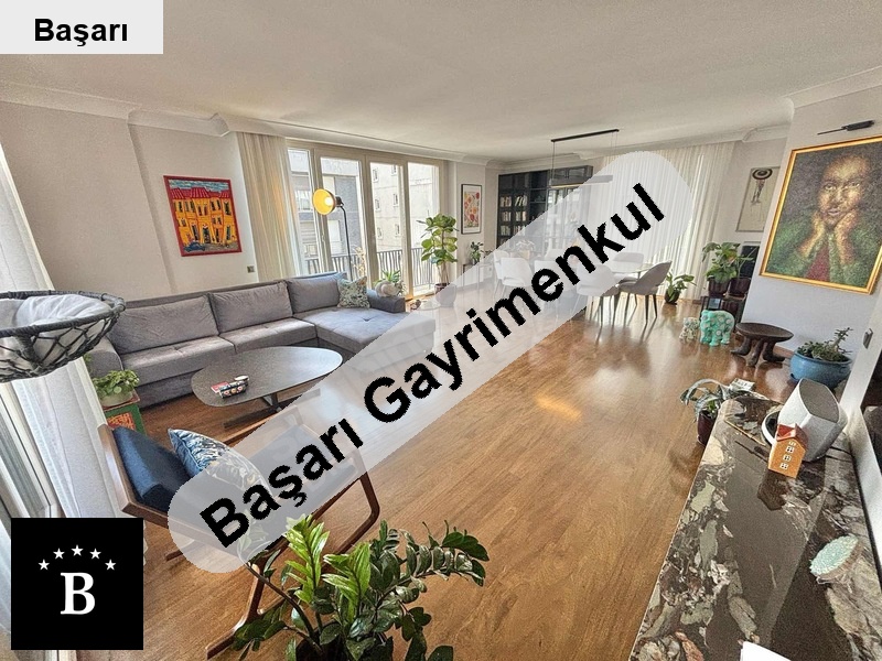 Başarı'dan   sahi̇lde katta tek 185 m2 4+1 firsattir!!!