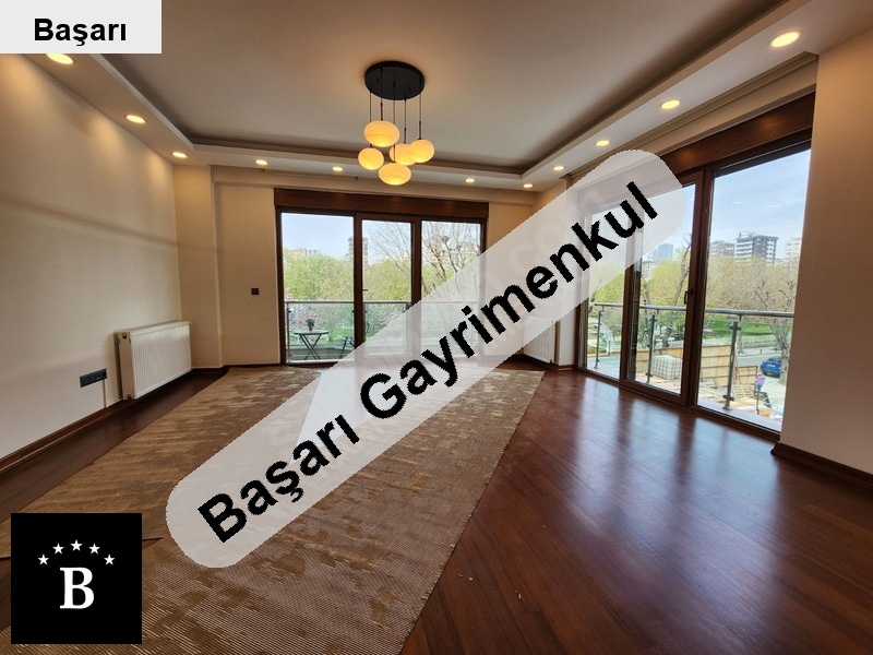Başarı'dan presti̇jli̇ konumda kapanmaz park manzarali terasli 2+1 dai̇re