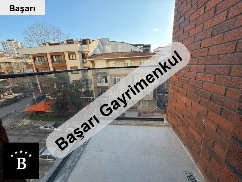 Başarı'dan suadiye'de sıfır merkezi konumda 2+1 73m² net balkonlu daire