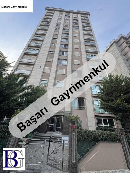 başarı'dan caddebostan sahil'de  deniz manzaralı ferah daire 145 m2 