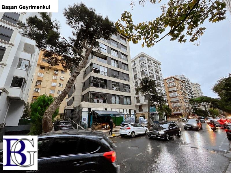 başarı'dan bağdat caddesine &ccedil;ok yakın  180 m2 katta tek  balkonlu