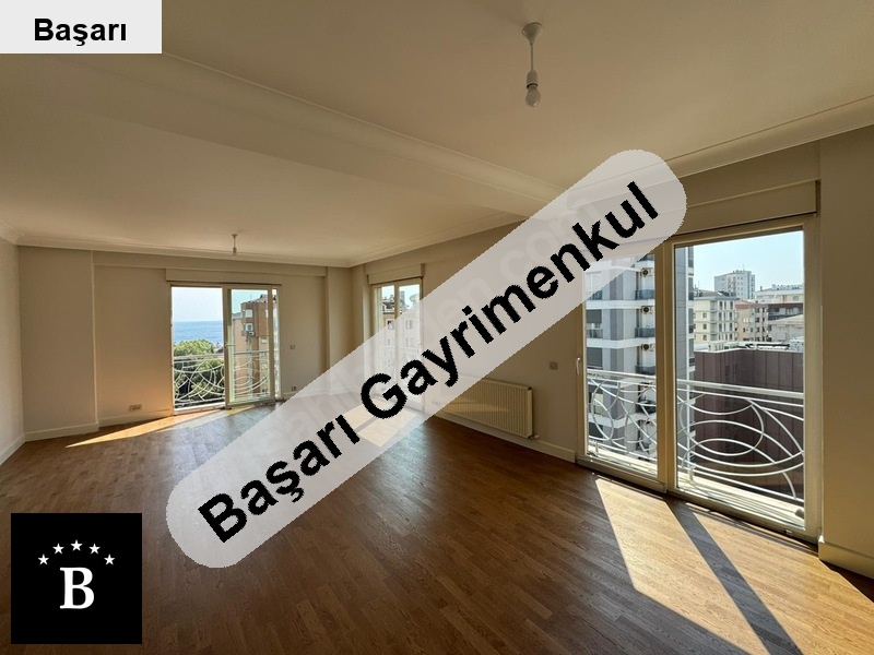 Başarı'dan  gelengül sokakta deniz gören 130 m² net 3+1