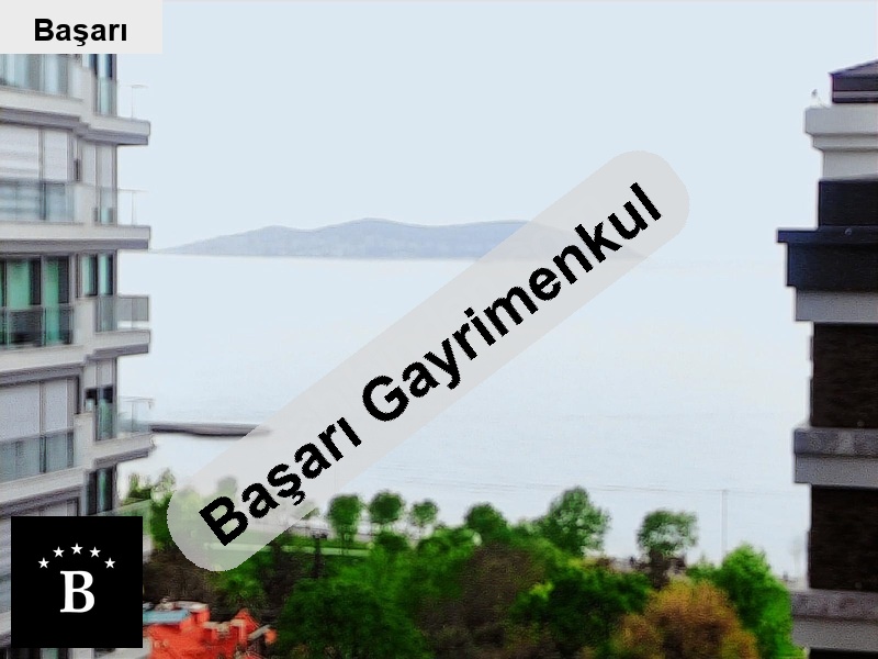 Başarı'dan erenköy sahi̇li̇nde presti̇jli̇ 200m2modern mi̇mari̇ eşsi̇z konum!