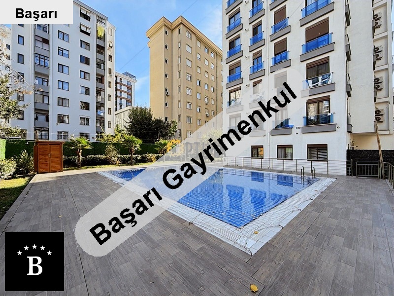 Başarı'dan suadi̇ye ayşekadinda si̇te özelli̇kli̇ havuzlu bi̇nada 3+1