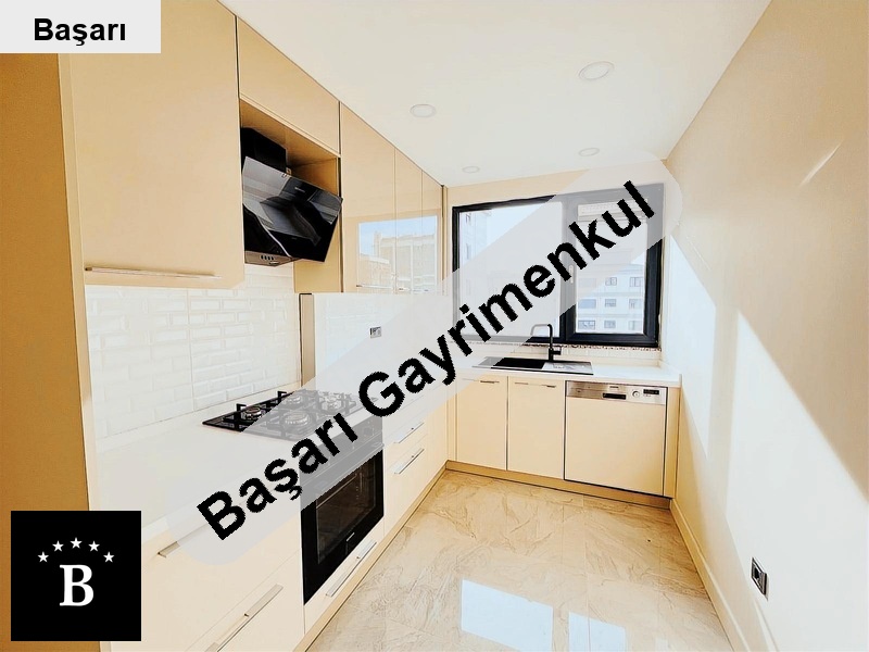 Başarı'dan lfi̇maj da bağdata 1 sokakta yeni̇  2+1