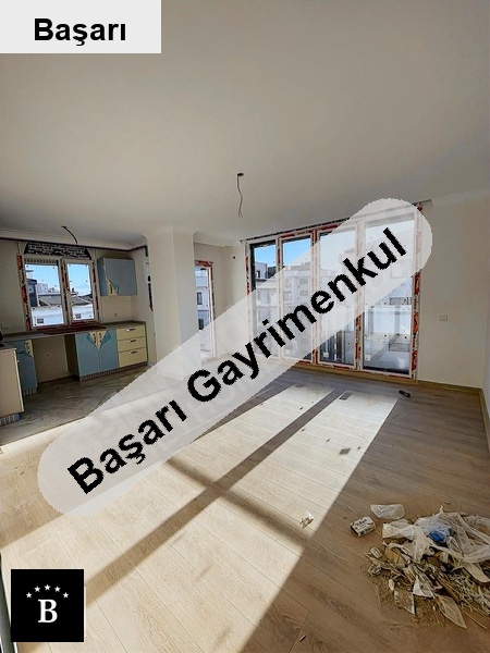Başarı'dan  suadi̇ye ameri̇kan mutfak  balkonlu 2+1 dai̇re