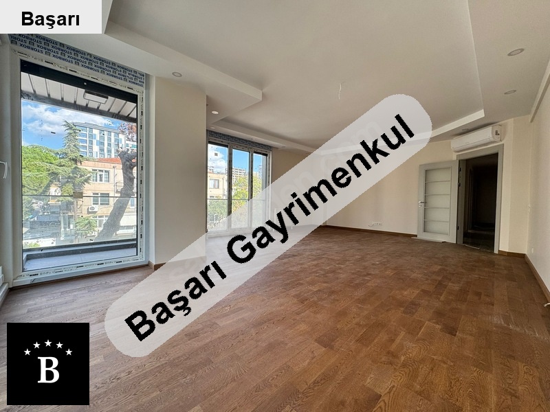 Başarı'dan  migros'a komşu 2025 yapımı balkonlu 160m² 3+1