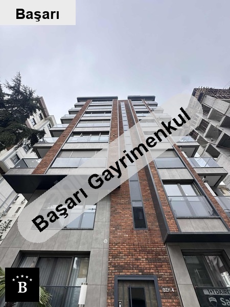 Başarı'dan yazici'dan suadi̇ye'de bağdat cad yürüme mesafesi̇nde 75 m2 2+1