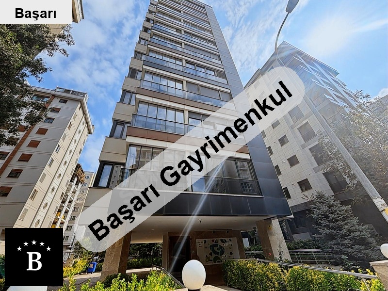 sahi̇lde 60yil parkina 2bi̇na katta tek