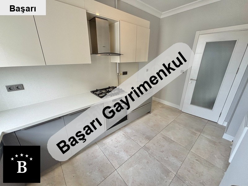 Başarı'dan  şaşkinbakkal'da katta tek 140m2 3+1 ebeynli̇ yeni̇