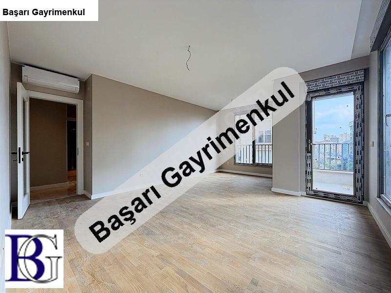 suadiye &ccedil;amli si̇tesi̇'nde &ouml;n cephe 80m2 2+1 ferah ara kat