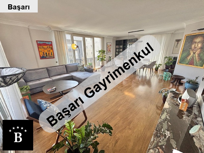 Başarı'dan  sahi̇lde katta tek 150net 4+1 2 araçlik yer