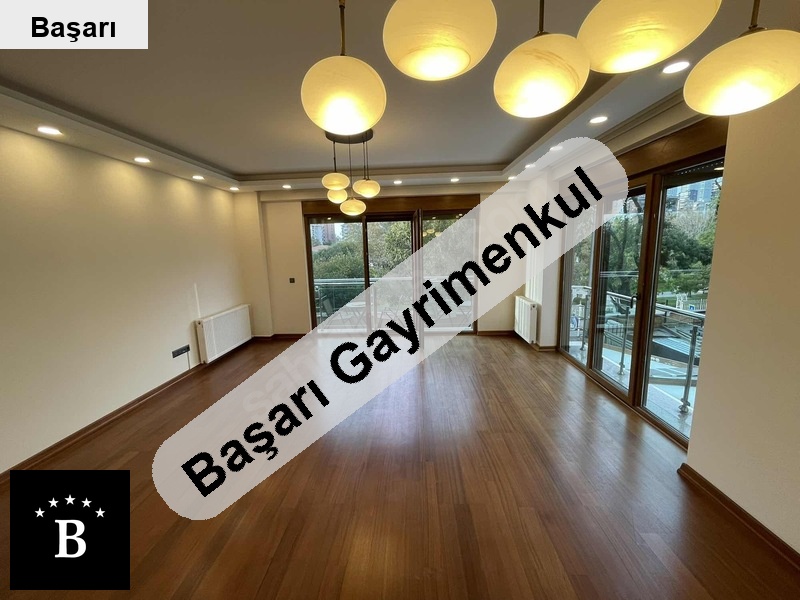 Başarı'dan 60yil parki cepheli̇ balkonlu85 net 2+1 çok ferah