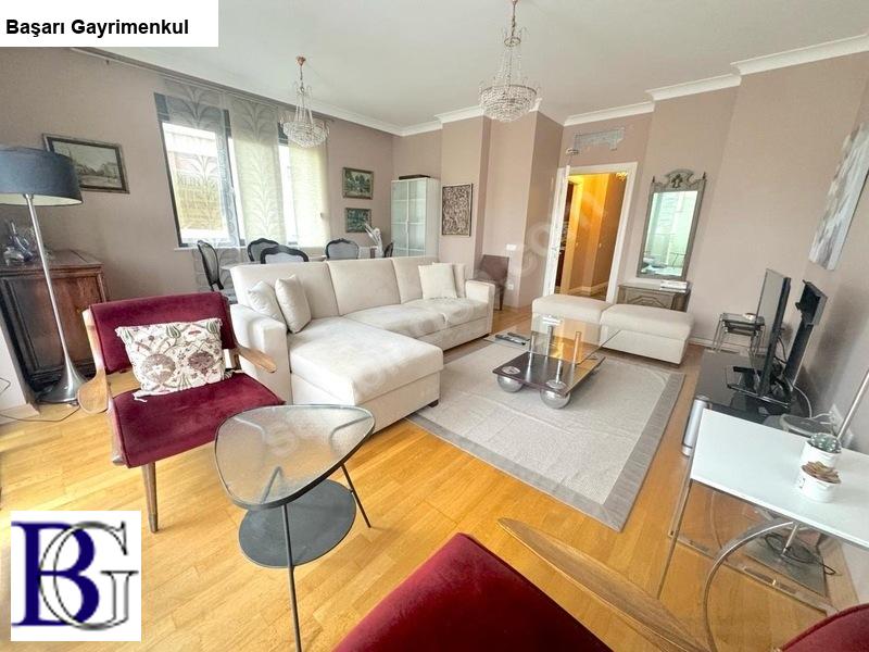 başarı'dan caddebostan sahi̇l'de caddeye komşu 3+1 l&uuml;ks satilik