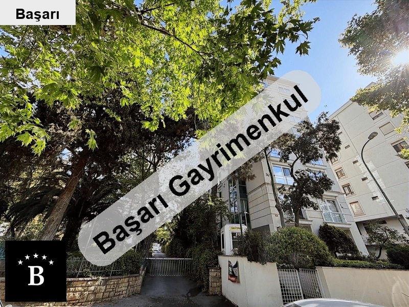 Başarı'dan 36 m2 salonlu şaşkinbakkal'da si̇te i̇çi̇nde geni̇ş ferah 3+1