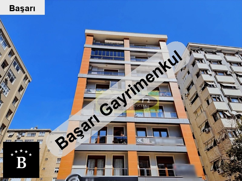 göztepe mi̇ni̇büs cad üzeri̇ 4+1 yeni̇ bi̇na190 m2 dai̇re
