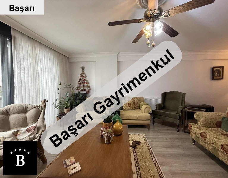 Başarı'dan suadi̇ye'de satilik 3+1 dai̇re balkonlu az katli bi̇na