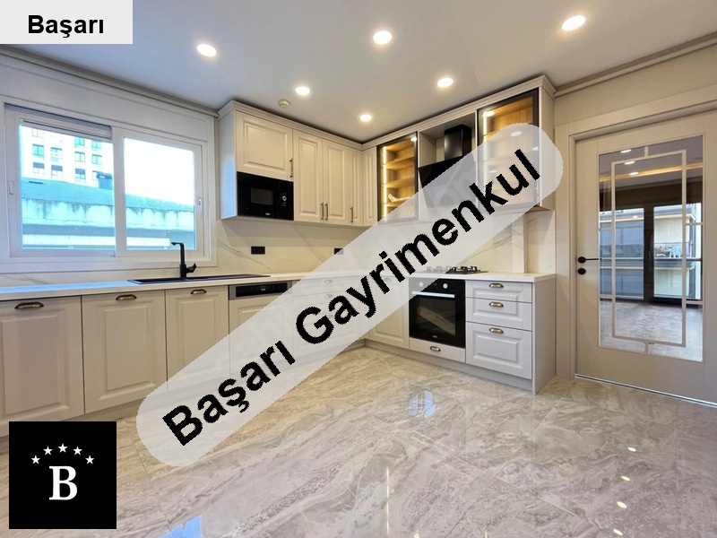 Başarı'dan  katta tek 4+1 sifir dekorlu 3 banyolu beyaz eşyali
