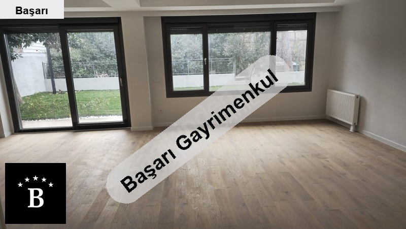 Başarı'dan suadi̇ye sahi̇lde yali da bahçe kati