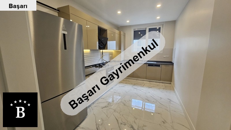 Başarı'dan bağdat caddesine 6bina konumunda balkonlusıfırgeniş 3+1