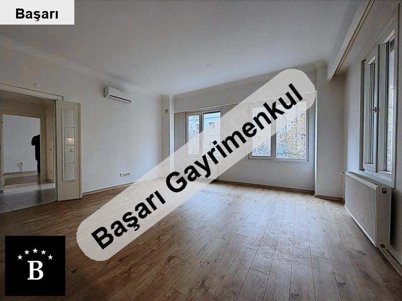 Başarı'dan suadiye'de feride geçidi'ne komşu yeni butik binada 2+1 arakat