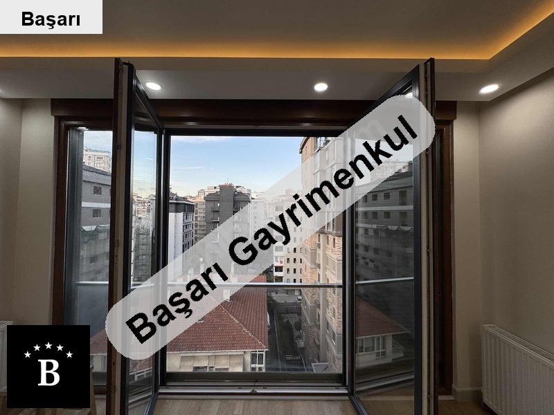 Başarı'dan  sahilde genç binada satılık ferah 3+1 daire