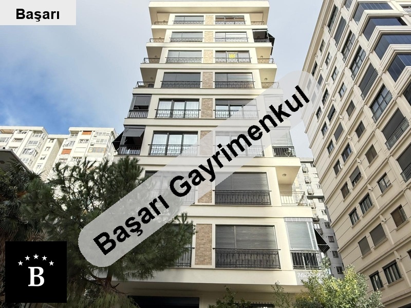 Başarı'dan suadiye kaptan arif'te i̇skanlı balkonlu ebv banyolu 140m2 3+1