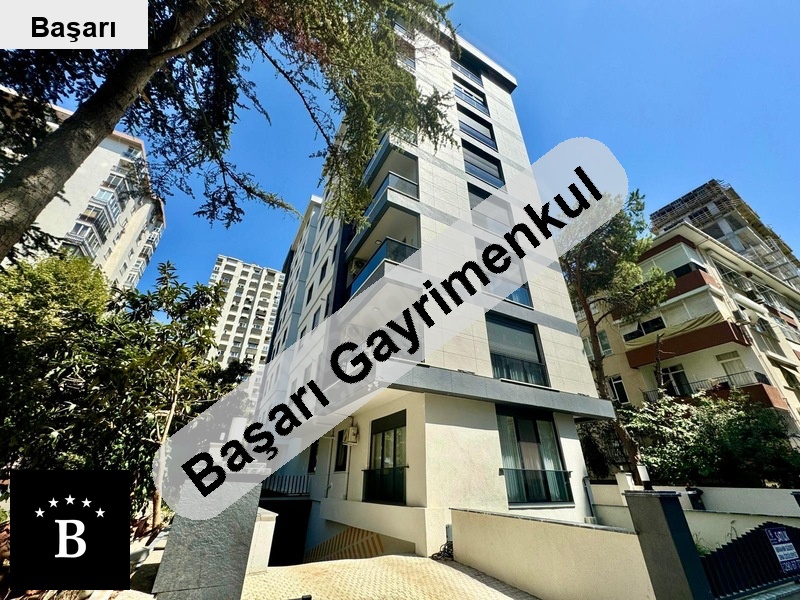 Başarı'dan suadi̇ye'de bağdat caddesine yakin 3+1 140 m2 dai̇re