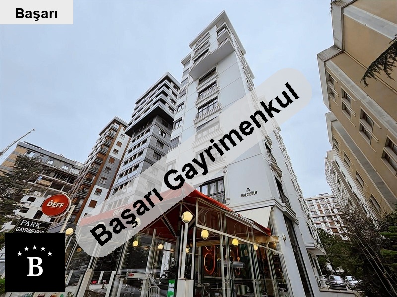 Başarı'dan suadi̇ye kaptan ari̇f sokak'ta i̇skanli ebanyolu 130m2 3+1 boş