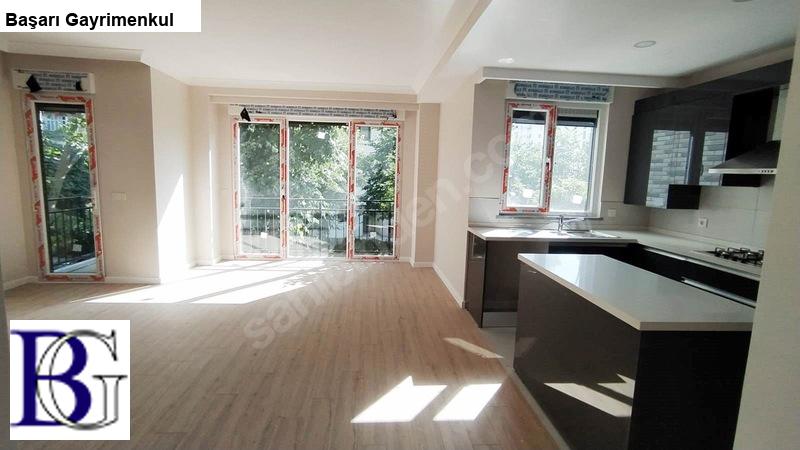 BAŞARI'DAN ŞAŞKINBAKKAL BAĞDAT'A &Ccedil;OK YAKIN 120 M2 2+1 BALKONLU FIRSATT