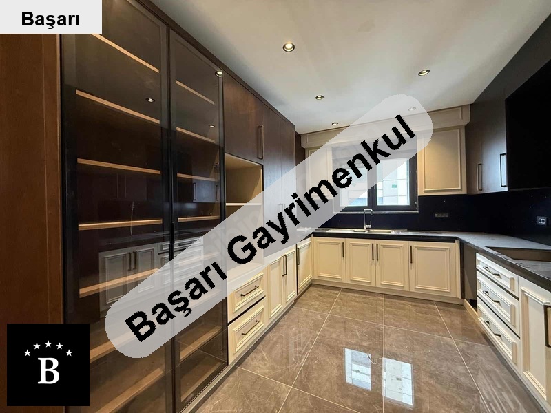 Başarı'dan suadi̇yede bağdat si̇ne paralel yeni̇ bi̇nada satilik geni̇ş 3+1