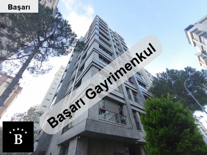 Başarı'dan suadi̇ye kavi̇sli̇ sokak'ta 3+1 net 95 m2 presti̇jli̇ bi̇nada