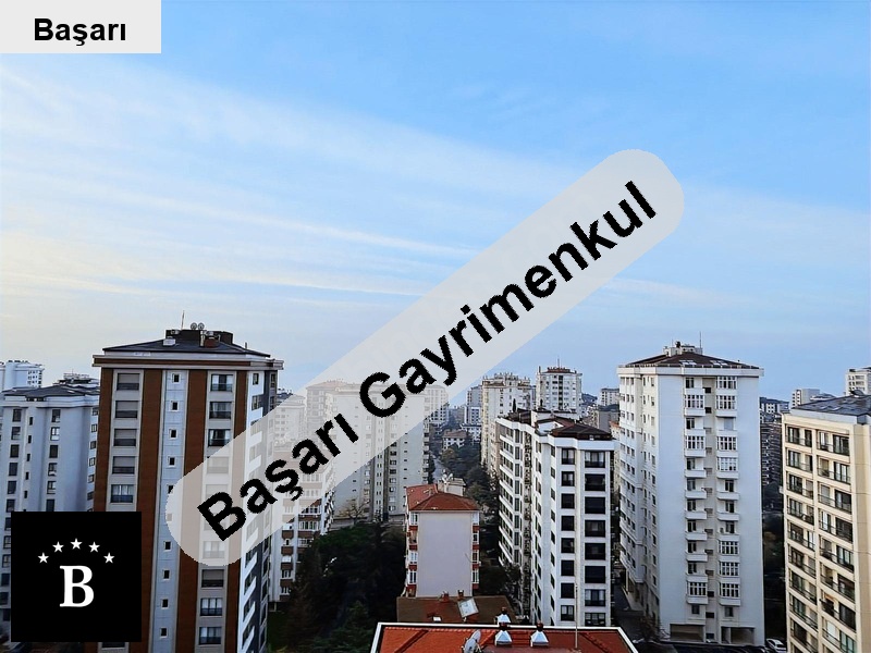 Başarı'dan aytunç göztepe benzi̇nci̇ köşk manzarali 3+1 önü açik dai̇re