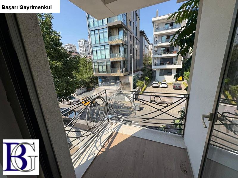 Başarı'dan &ccedil;atal&ccedil;eşme sahilde 2018 yapımı az katlı yalı parselinde denize 2.bina muhteşem konumda 125 m2 fırsat