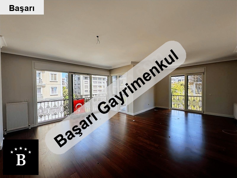 Başarı'dan suadiye sahil 3+1 125m2 net balkonlu 3 yıllık satılık daire