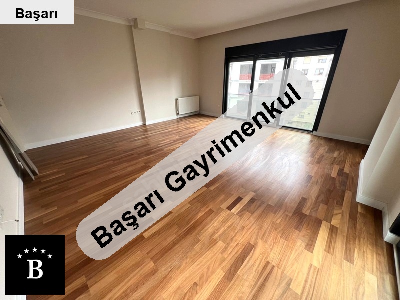 Başarı'dan feri̇de geçi̇t yakini ebeyn banyo 3+1 135 m2 firsat boş dai̇re