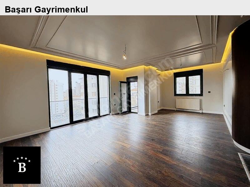 Başarı'dan suadi̇ye'de ye sahi̇le yakin balkonlu 150m2 sifir